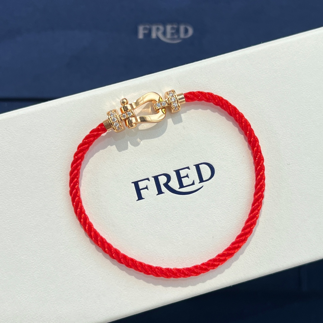 NO:380120,95 new high-end couple model one-to-one seiko version Fred Fred red rope bracelet Seiko micro-insert Internet celebrity expert must-have items for fashion family, jewelry boutique, bracelet1986090995 高版本新品情侣款 一比一精工版本 费雷德 Fred红绳手绳手链  精工微镶 网红达人 时尚一族必备单品,饰品精品,bracelet,Jewelry
