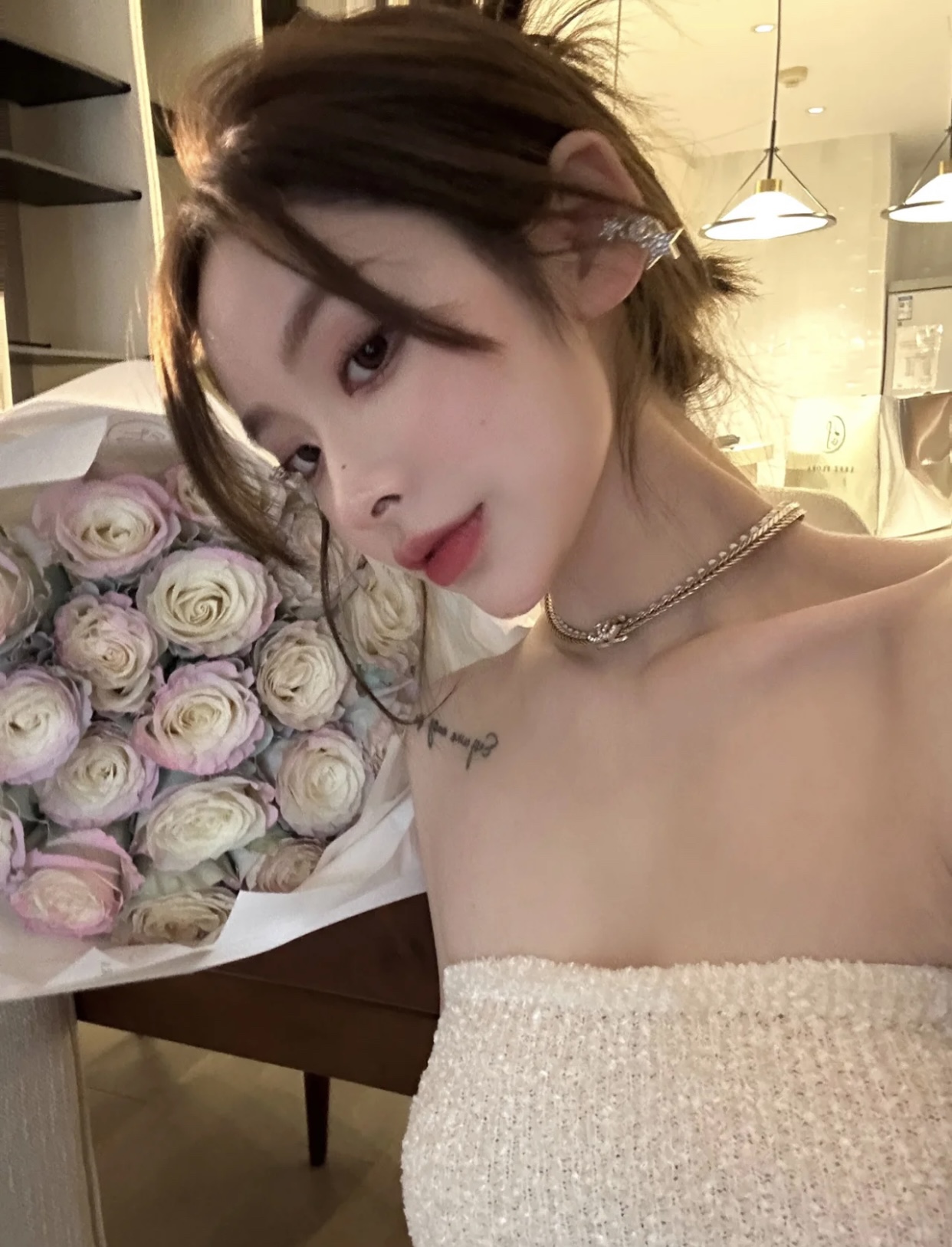 Chanel 高品质 细节如图 香 大小星星双c耳钉全网首发现huo 83年早春度假系列 太美了