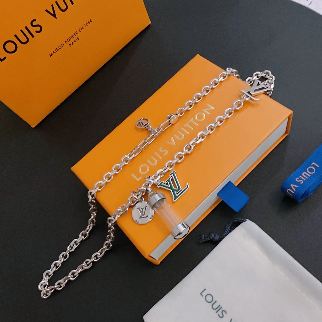 Louis Vuitton Jewelry Necklaces & Pendants 1:1 Replica
 Unisex Vintage Chains