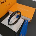 Louis Vuitton Jewelry Bracelet Unisex Cowhide Vintage Chains