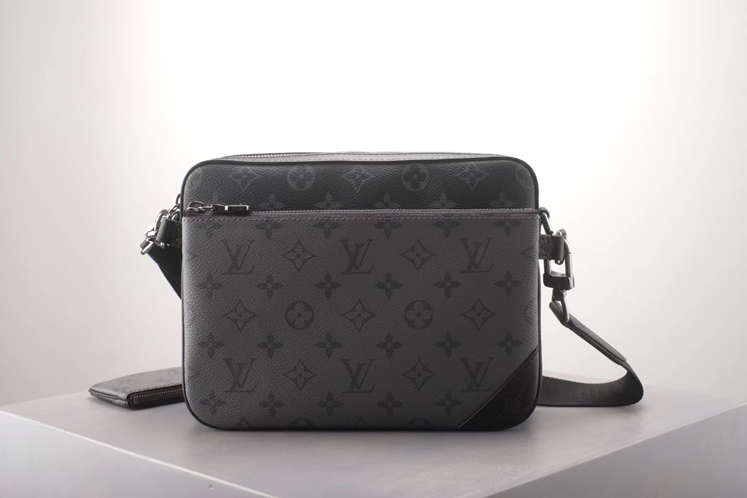 Customize The Best Replica
 Louis Vuitton Messenger Bags