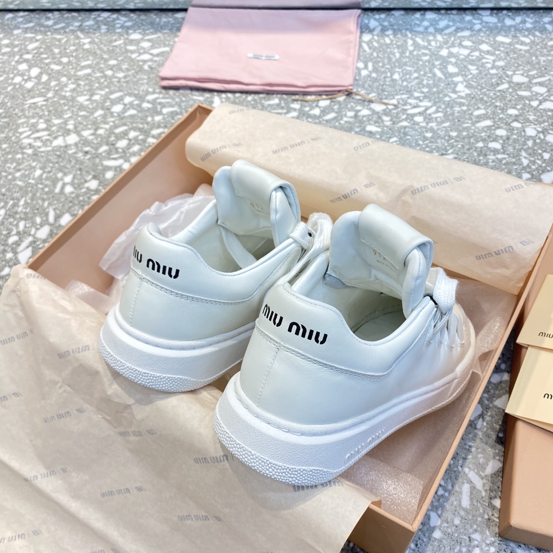 缪缪miumiu2023早春新款顶级