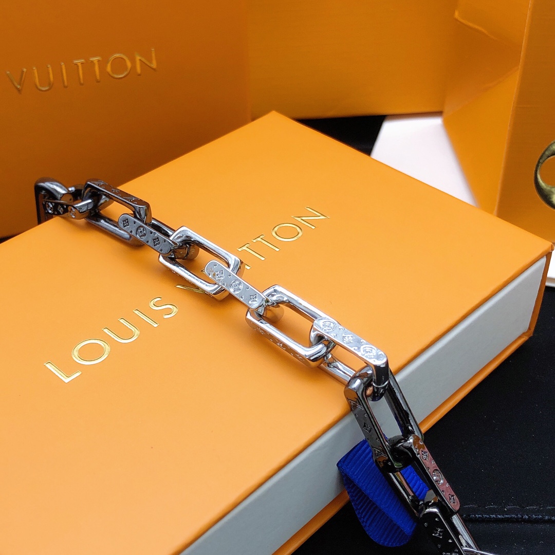 Louis Vuitton lv手链高版本