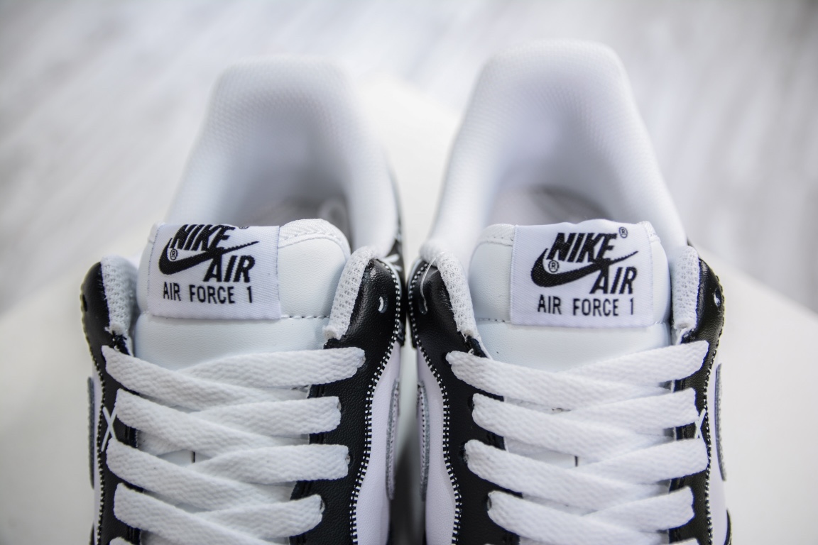 260 官方爆款定制 Kaws×Nike Air Force 1 Low’07 黑白小熊联名配色 CW2288-777