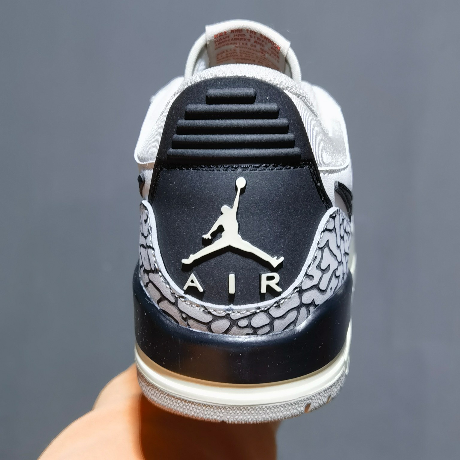 AJ312黑白银尺码40-47.5总