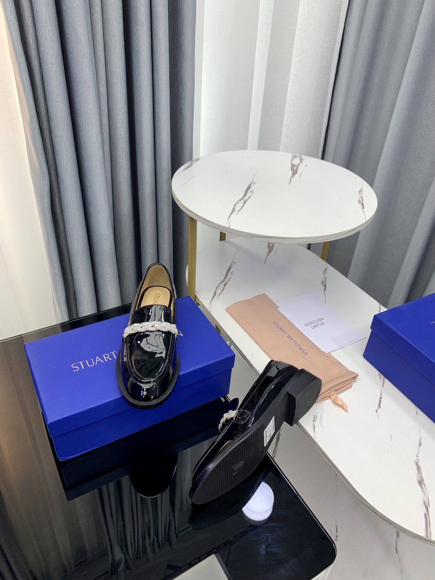 Stuart Weitzman SW 2023 Queen of Fame Flat Shoes Review: Elegant Pearl Decoration. - 图片 7