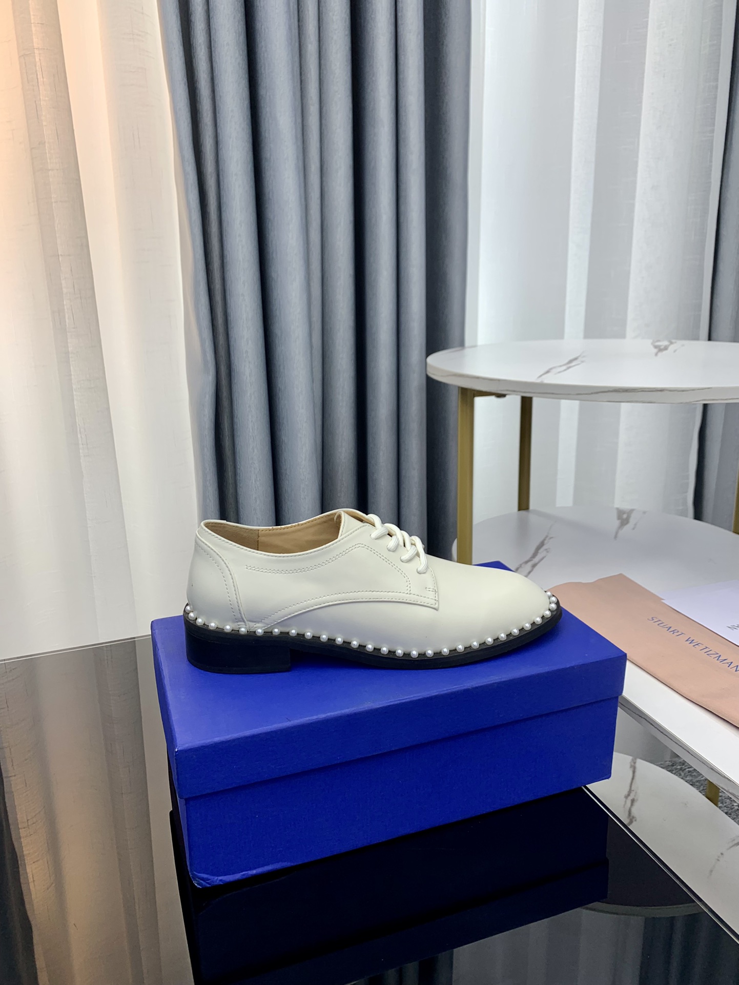 Stuart Weitzman SW 2023 Queen of Fame Flat-Shoes: Elegant and Comfortable Design - 图片 4