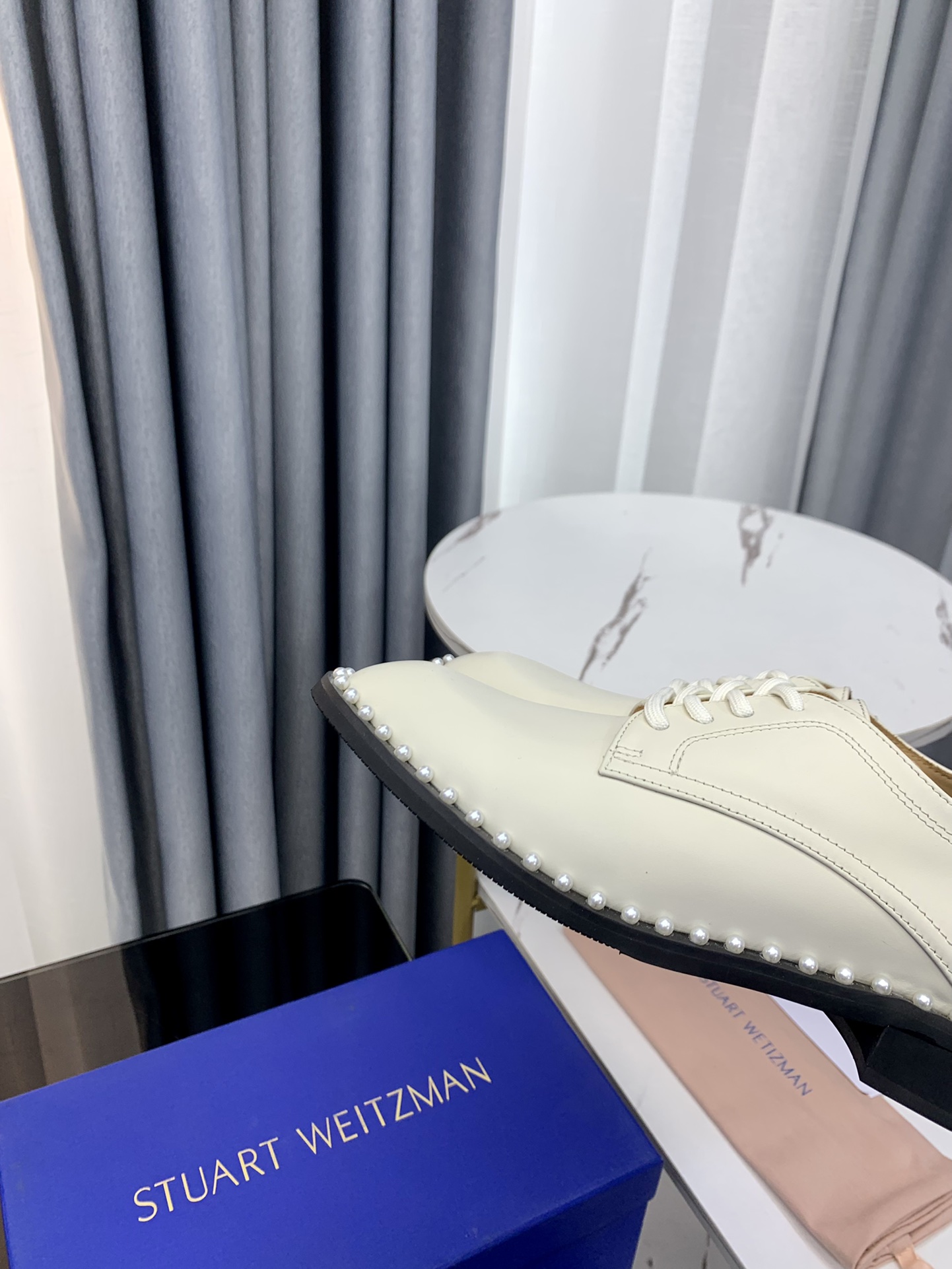 Stuart Weitzman SW 2023 Queen of Fame Flat-Shoes: Elegant and Comfortable Design - 图片 6