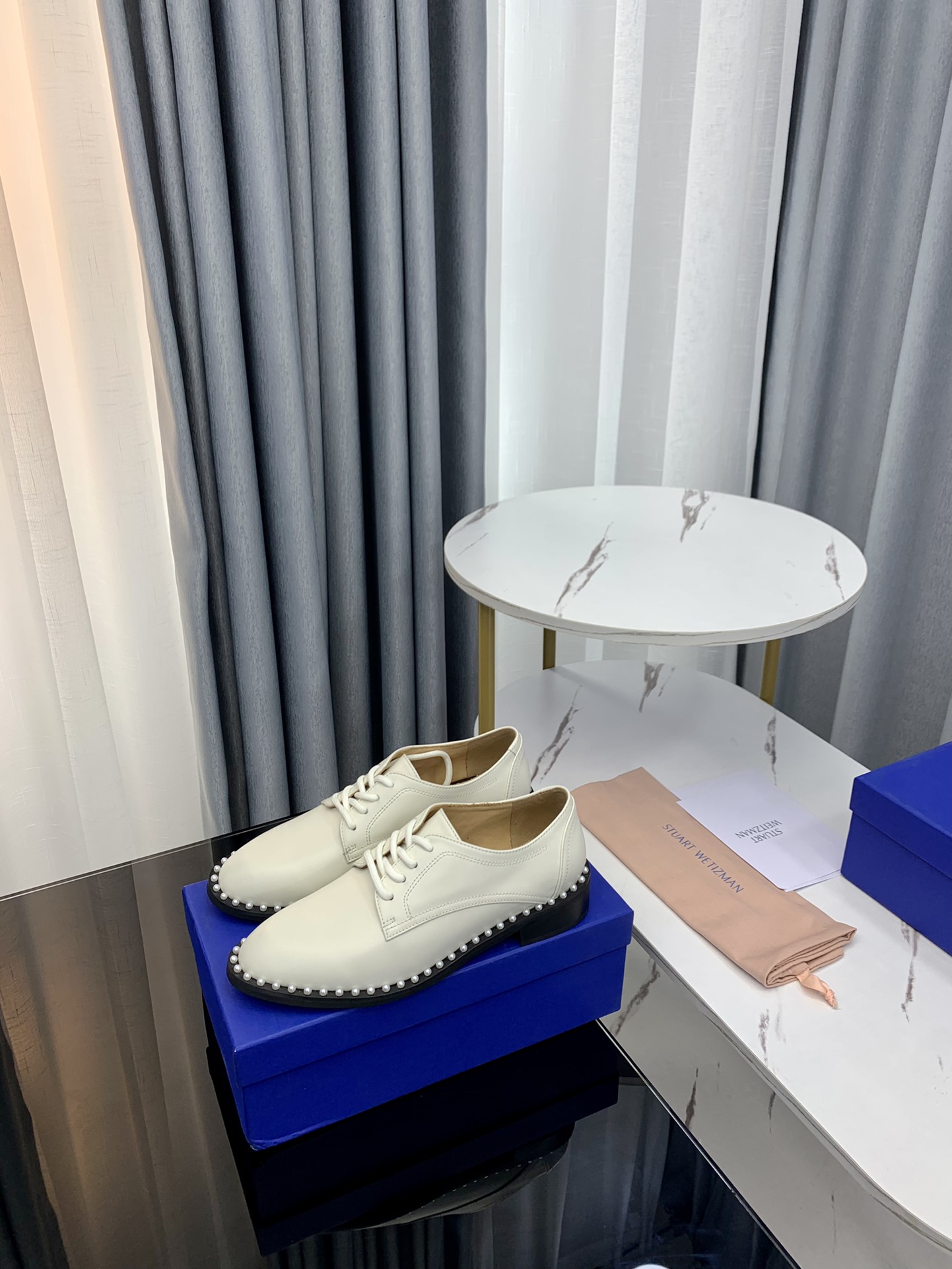 Stuart Weitzman SW 2023 Queen of Fame Flat-Shoes: Elegant and Comfortable Design - 图片 2