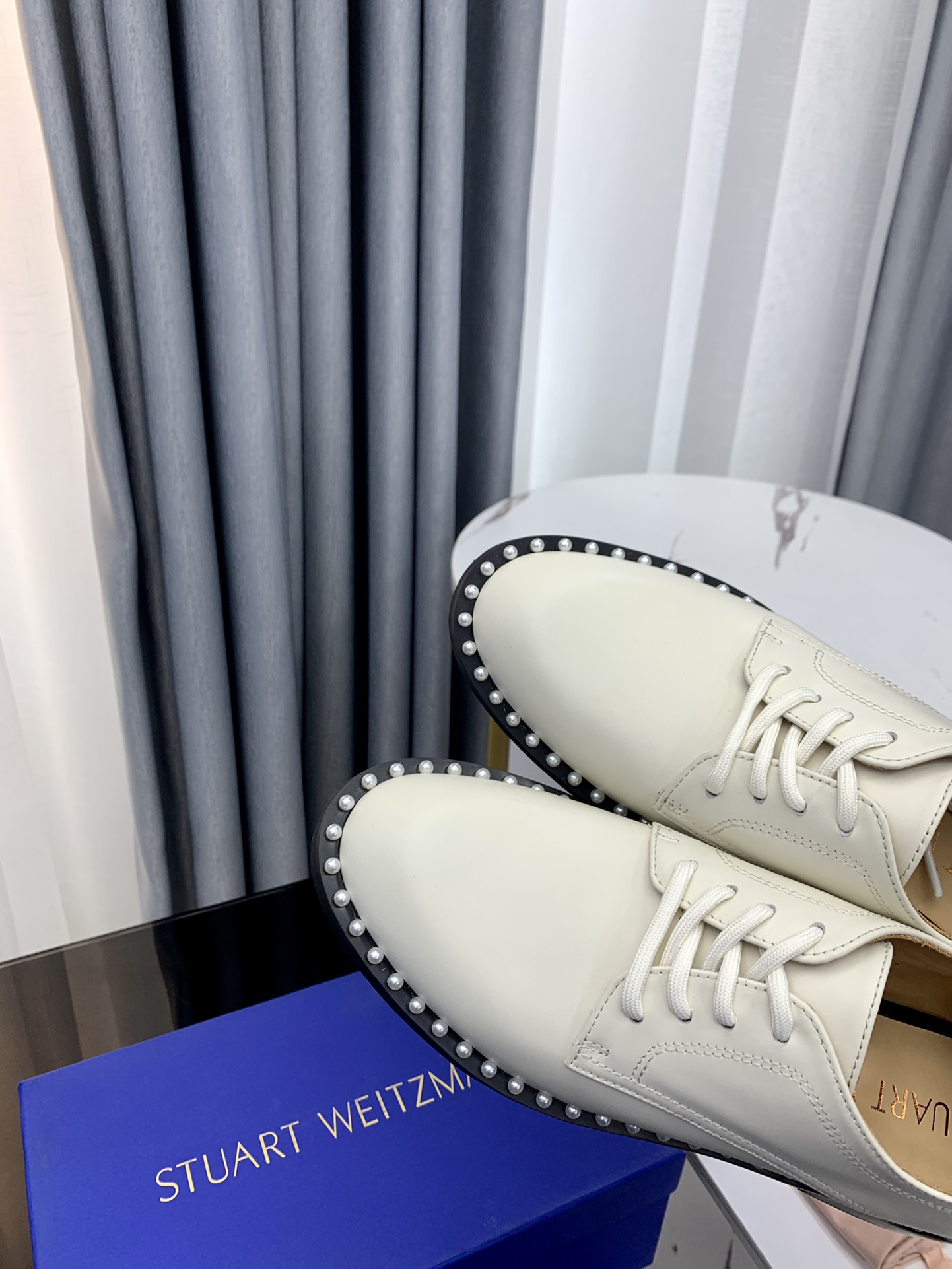 Stuart Weitzman SW 2023 Queen of Fame Flat-Shoes: Elegant and Comfortable Design - 图片 5