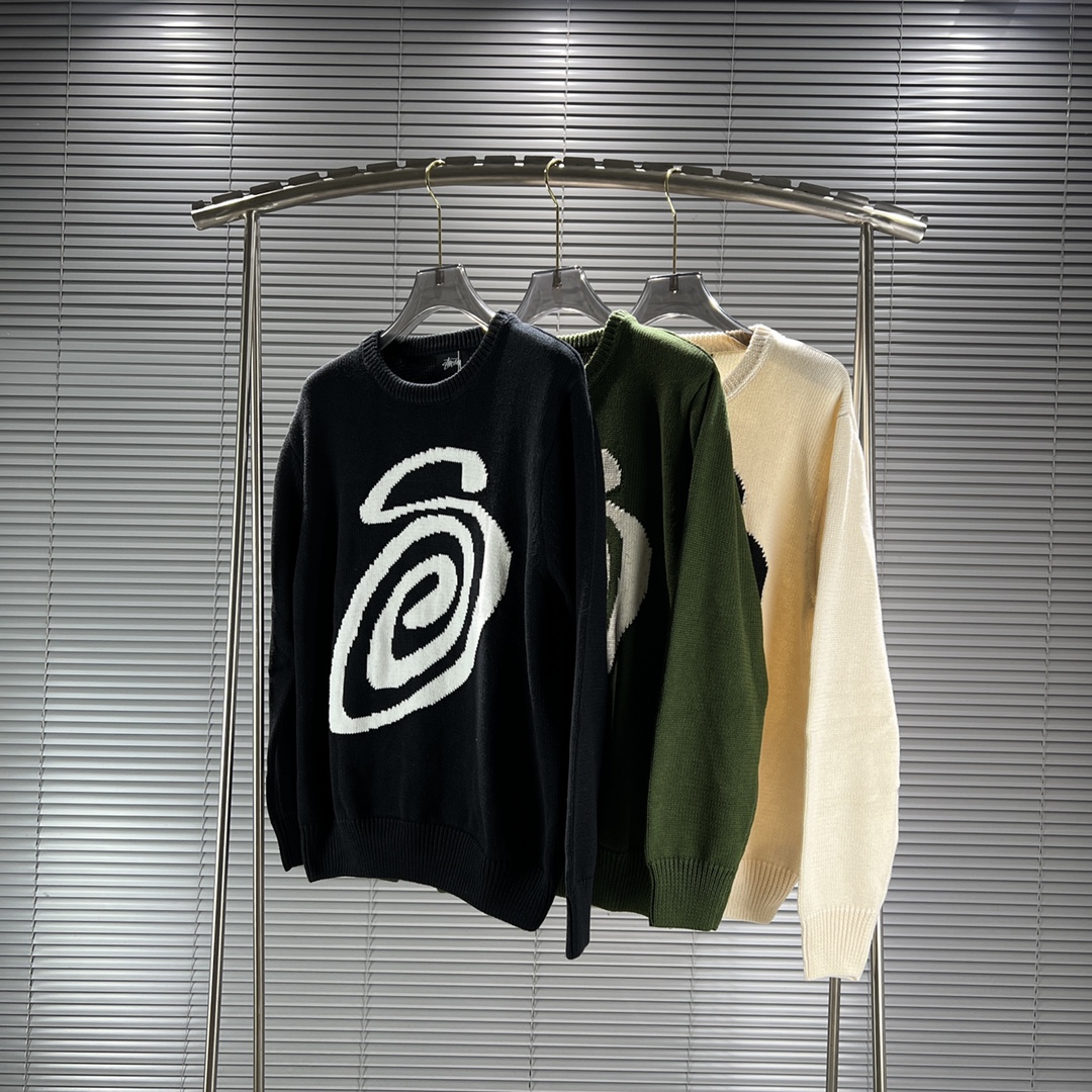 Stussy’s 2022 Fall/Winter Collection: Surf Culture Meets Fashion in Unique Sweaters