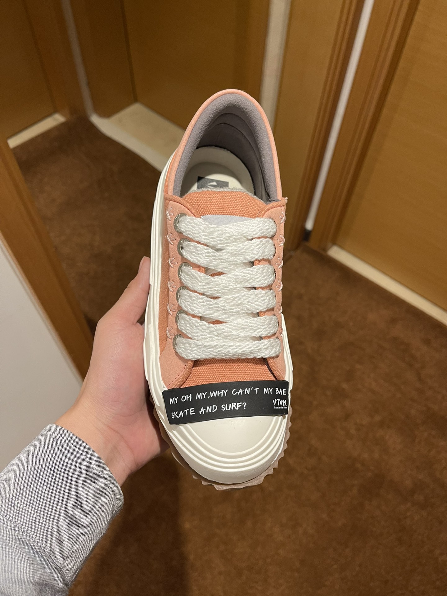 VTVN 2023 Spring Summer New Bread Shoes: Couples Recreation Sport Shoes with Morandi Colors - 图片 2