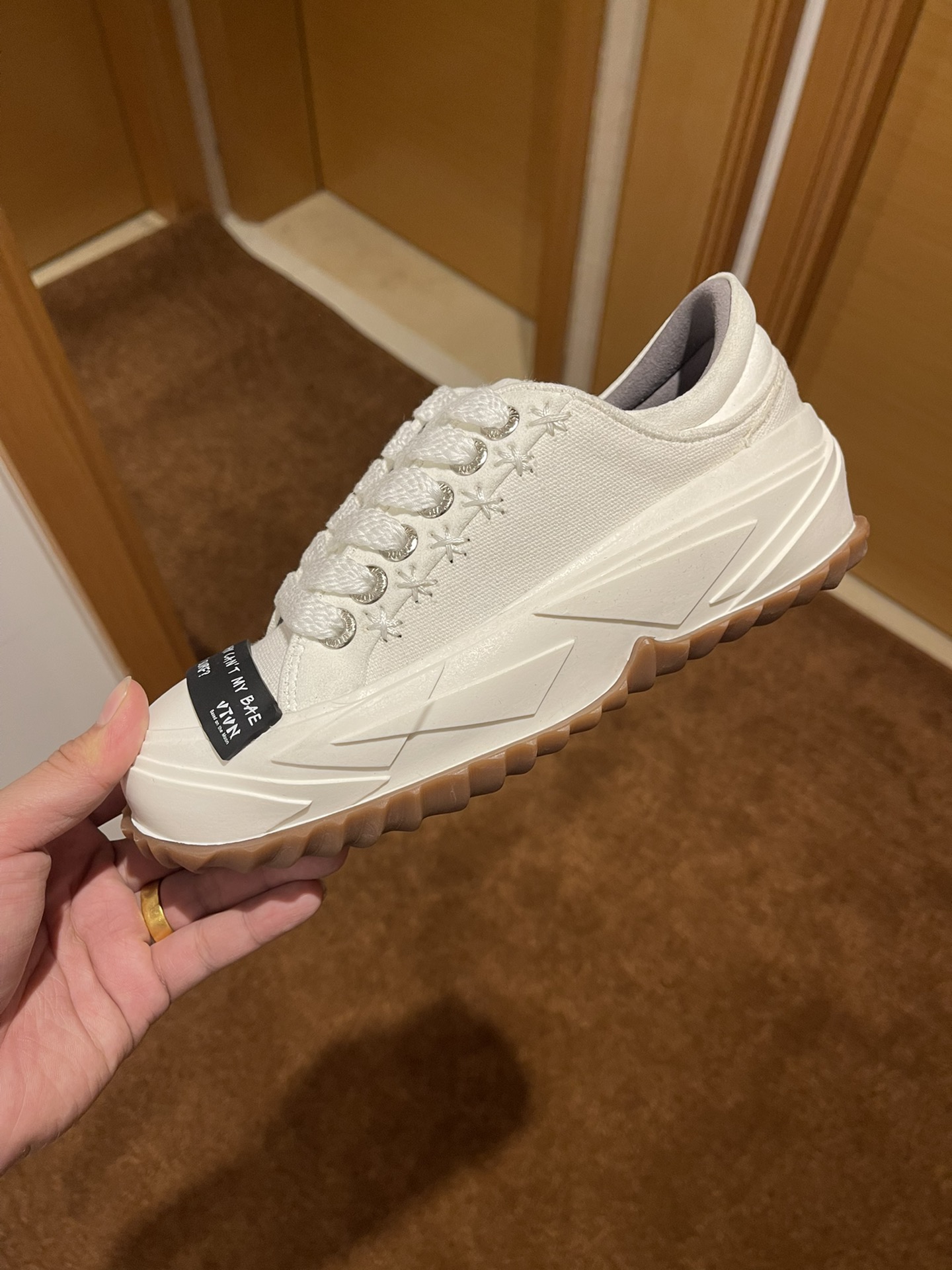 VTVN 2023 Spring Summer New Shoes Collection: Couples, Recreation, Sport, Morandi Colors. - 图片 8