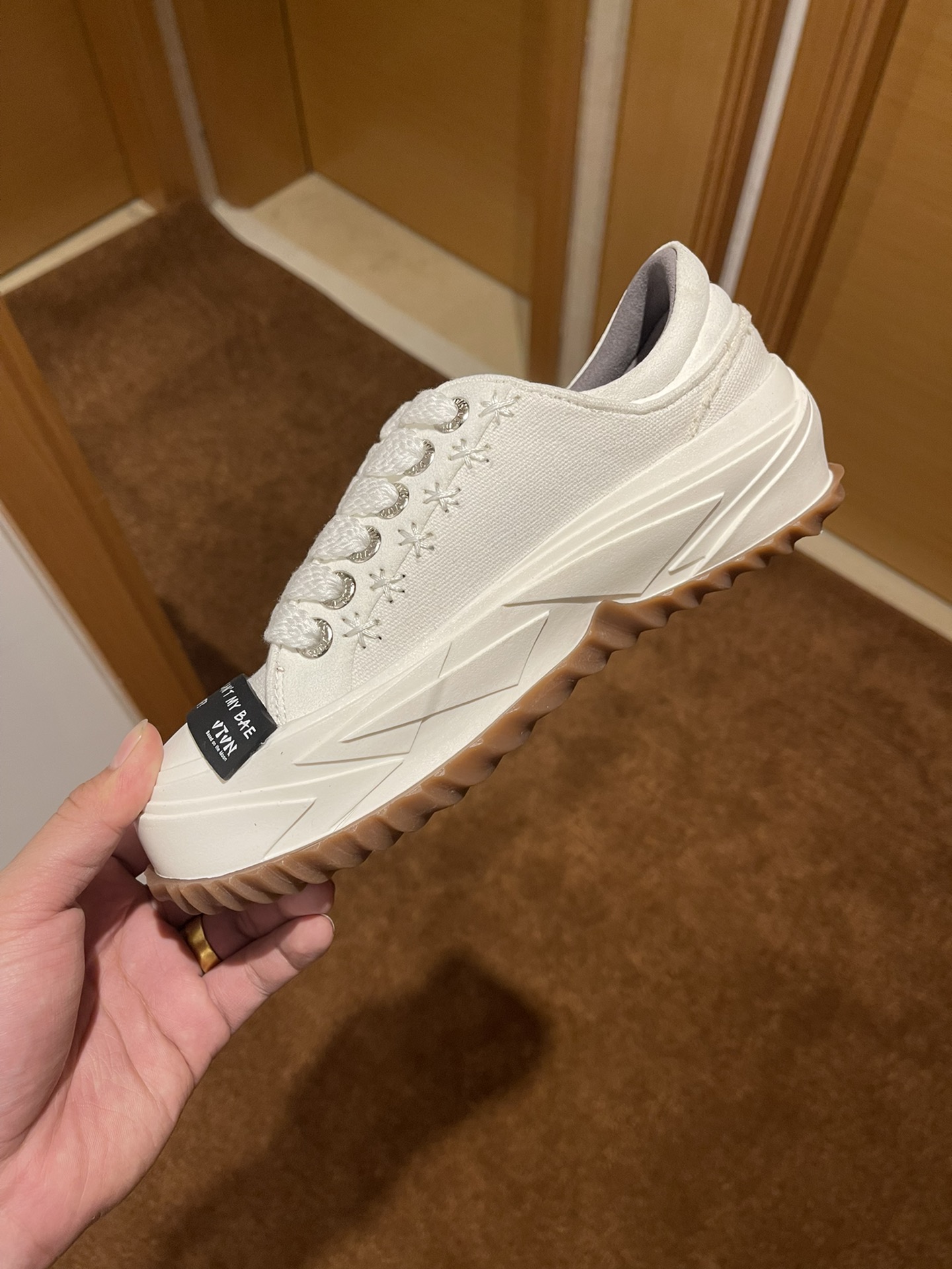 VTVN 2023 Spring Summer New Shoes Collection: Couples, Recreation, Sport, Morandi Colors. - 图片 3