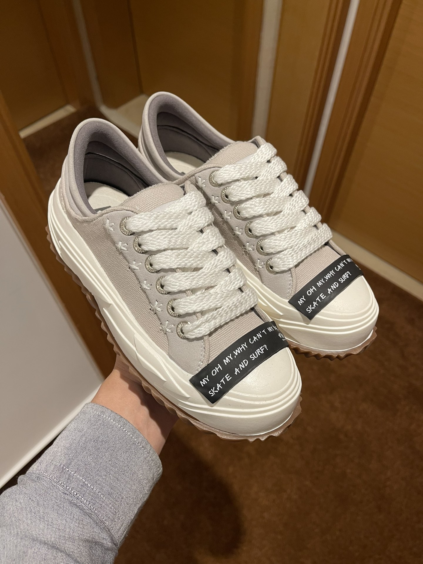 VTVN 2023 Spring and Summer New Bread Shoes: Couples, Recreation, Sport, Round Design. - 图片 9