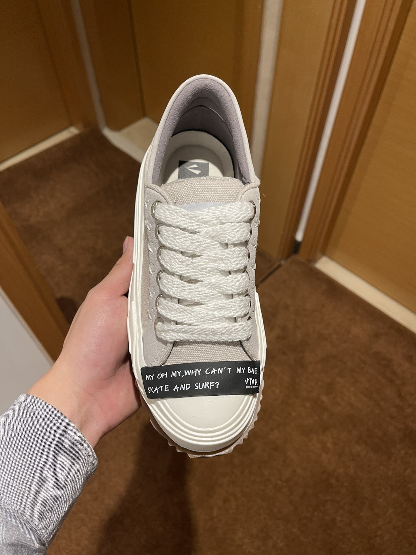 VTVN 2023 Spring and Summer New Bread Shoes: Couples, Recreation, Sport, Round Design. - 图片 2