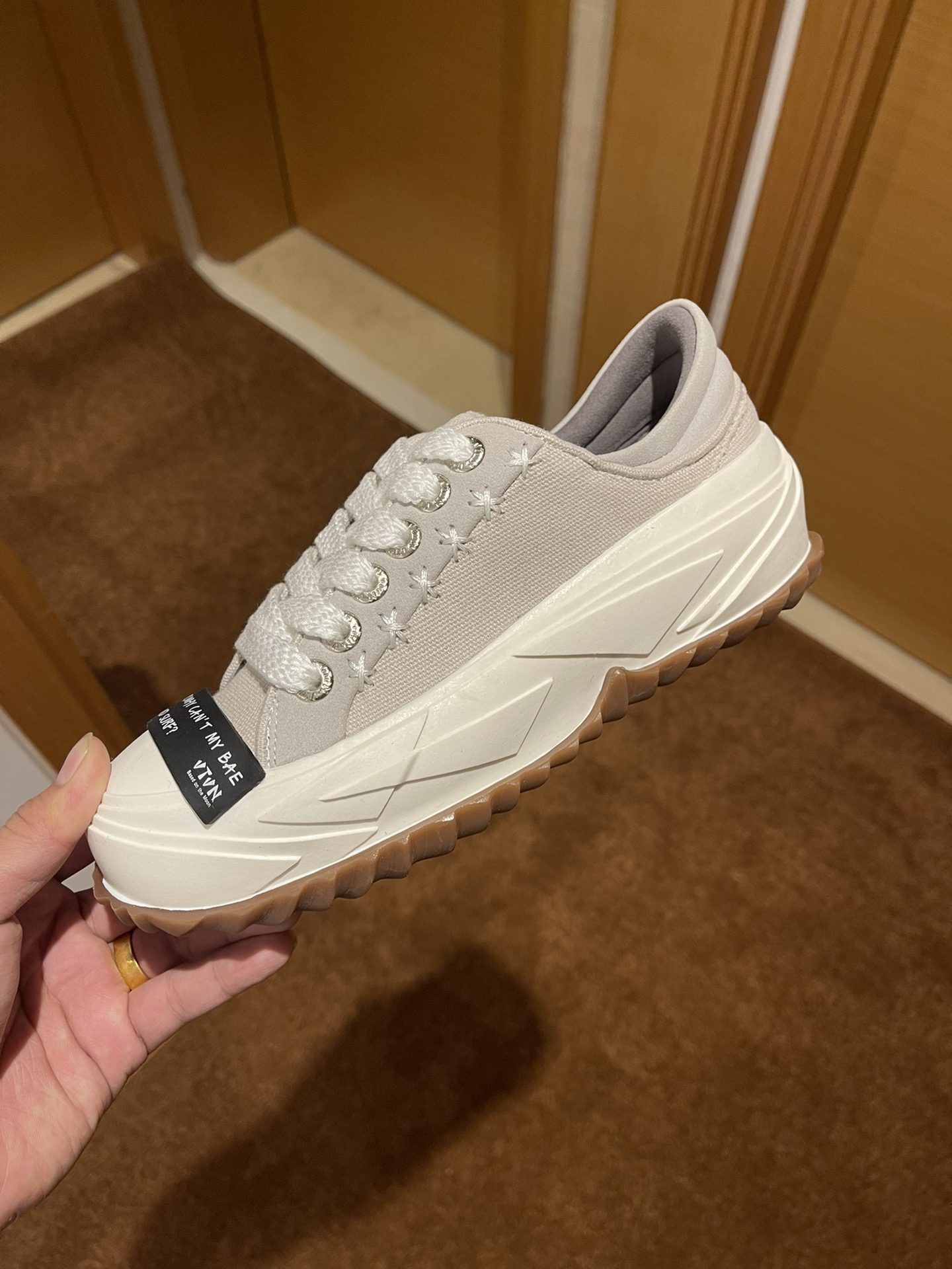 VTVN 2023 Spring and Summer New Bread Shoes: Couples, Recreation, Sport, Round Design. - 图片 8