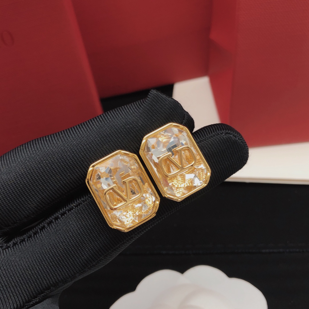 Valentino Haute Couture Haute Couture Fine Jewelry Necklace Bracelet