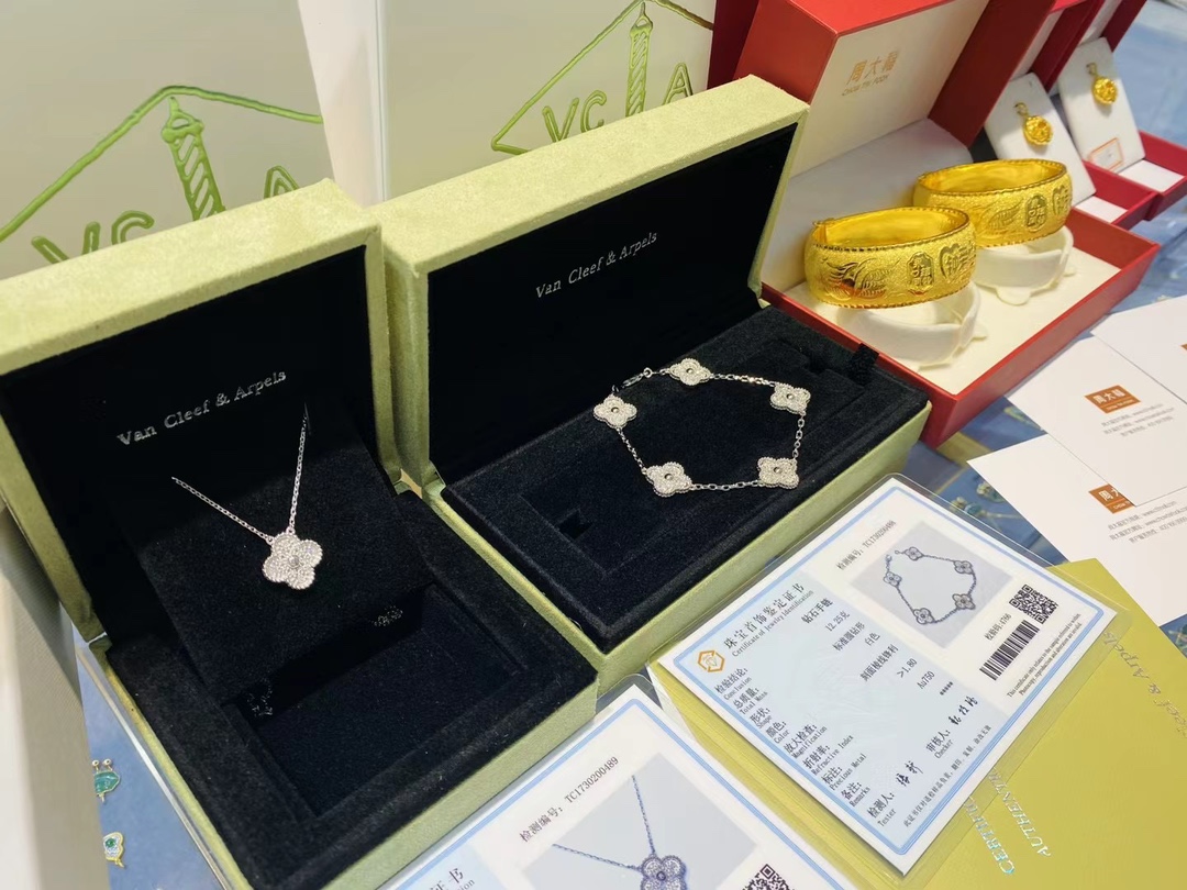 Van Cleef & Arpels 客定 黄金系列 VCA套装18k金
