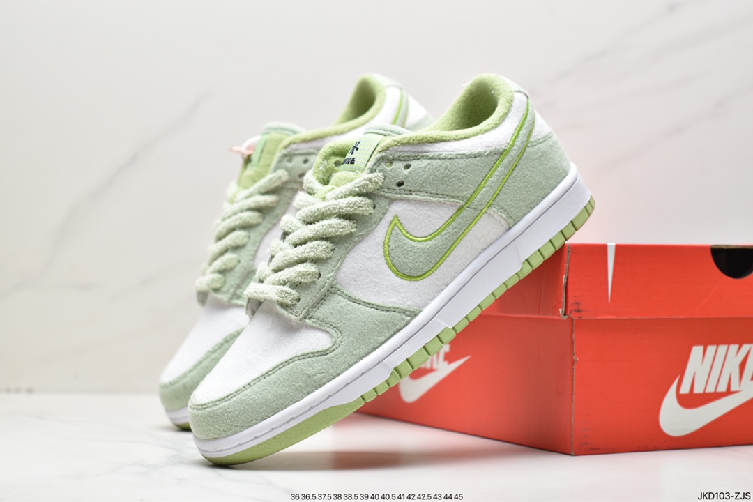 160 Nike Dunk Low “Fleece” 白绿羊绒 DQ7579-300