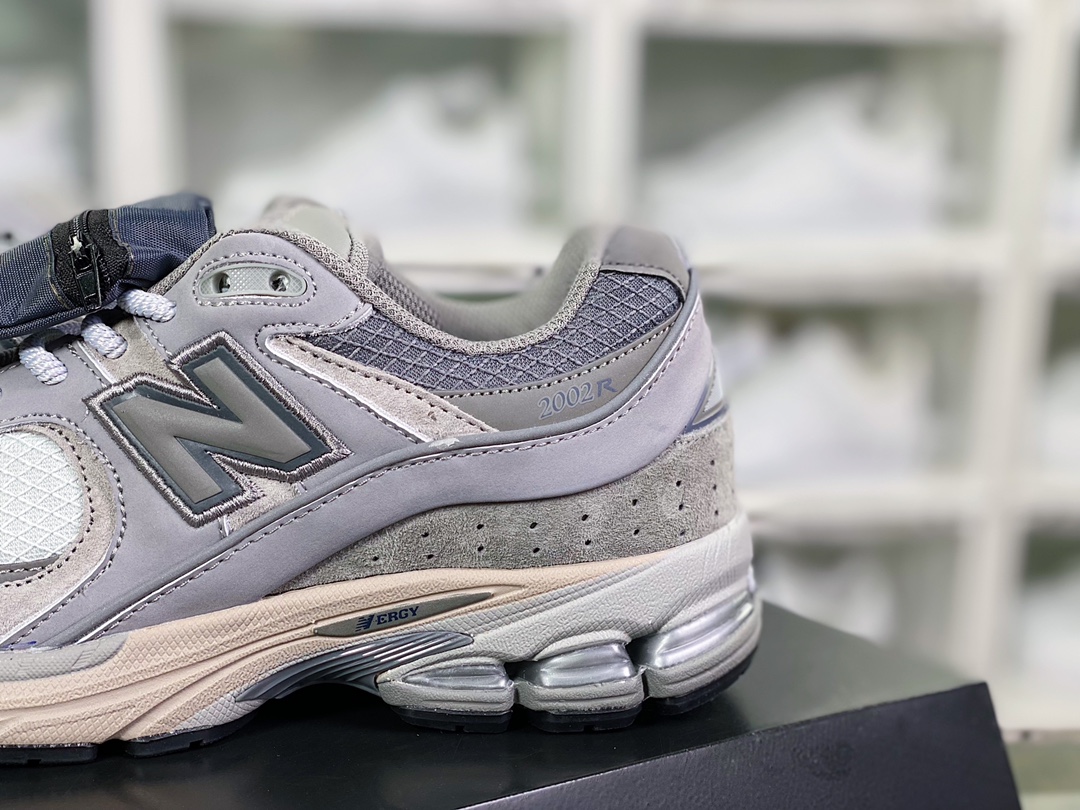 NBNew Balance 2002R ”Grey” series retro jogging shoes ”cement gray small pocket” M2002RVC