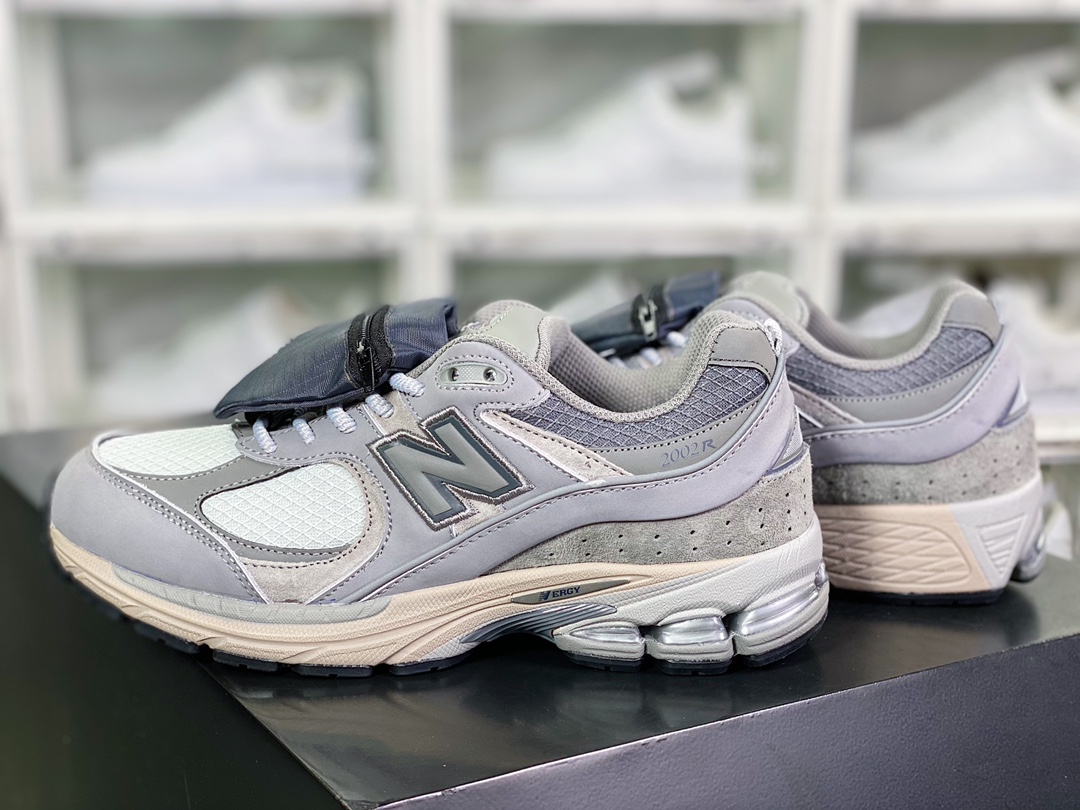 NBNew Balance 2002R ”Grey” series retro jogging shoes ”cement gray small pocket” M2002RVC