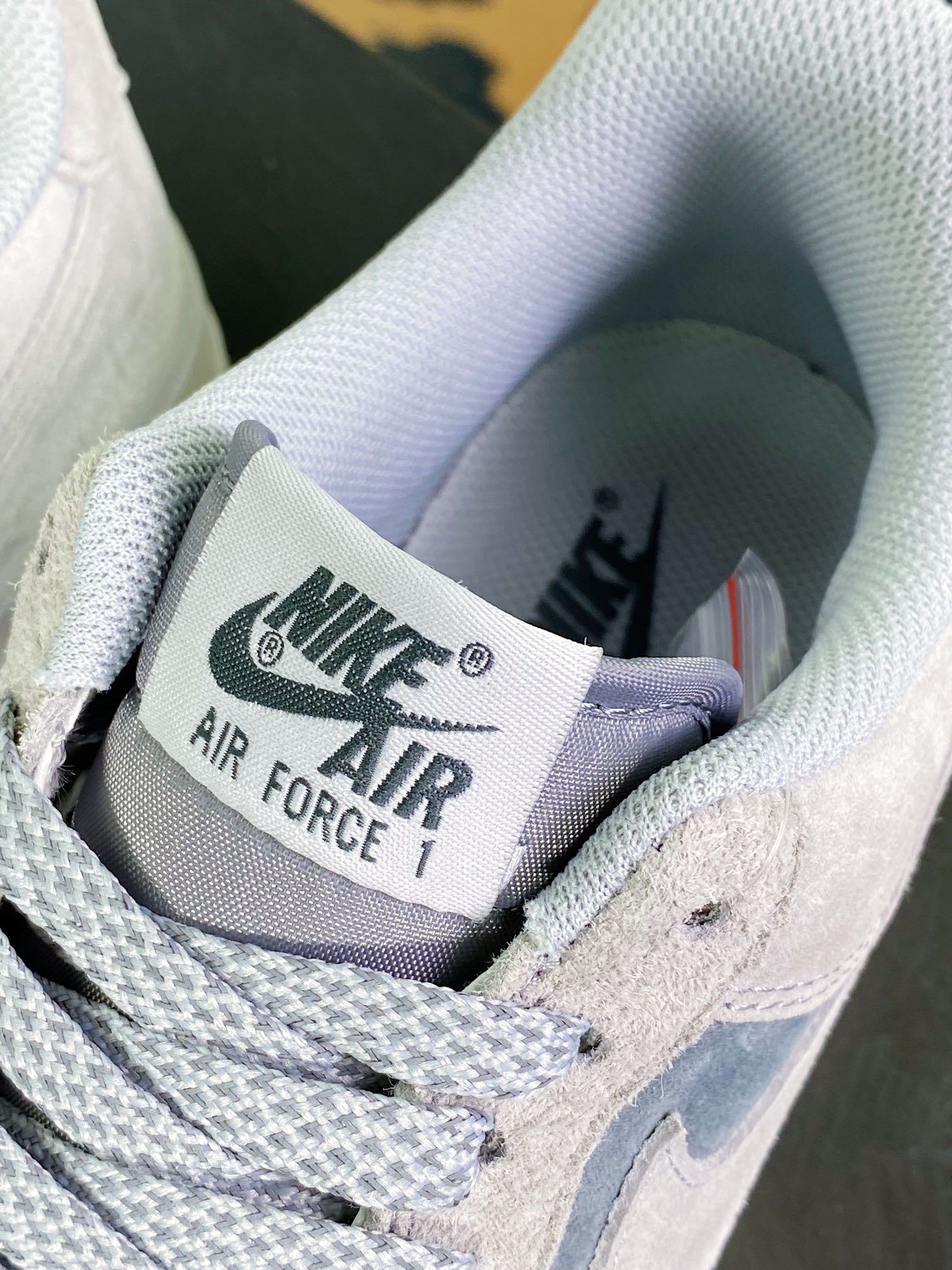 260 Reigning Champ x 【Nike】 Air Force 1 Low '07”RC”空军一代板鞋“拼接灰深灰冠军”NB5563-066