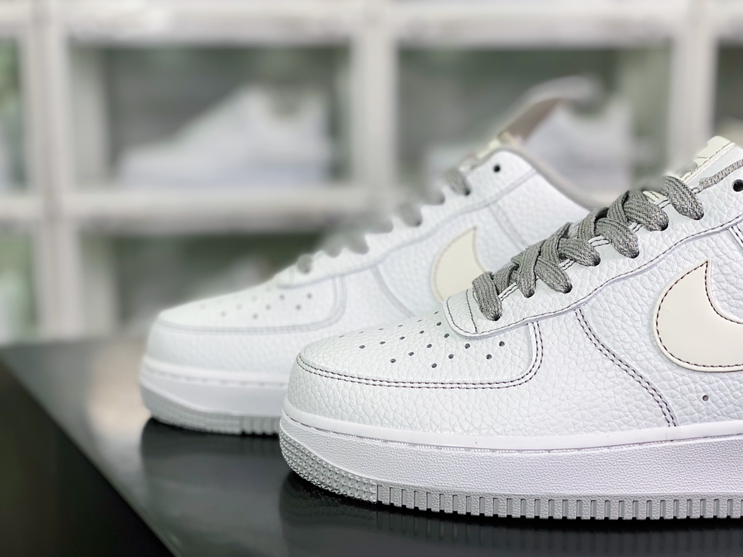 240 Air Force 1 Low”MORE THAN____”空军一号低帮板鞋“白浅灰签名涂鸦”UO5369-603