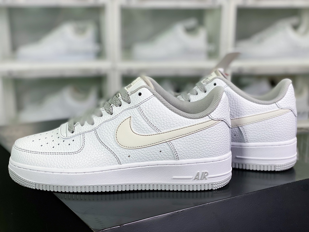 240 Air Force 1 Low”MORE THAN____”空军一号低帮板鞋“白浅灰签名涂鸦”UO5369-603