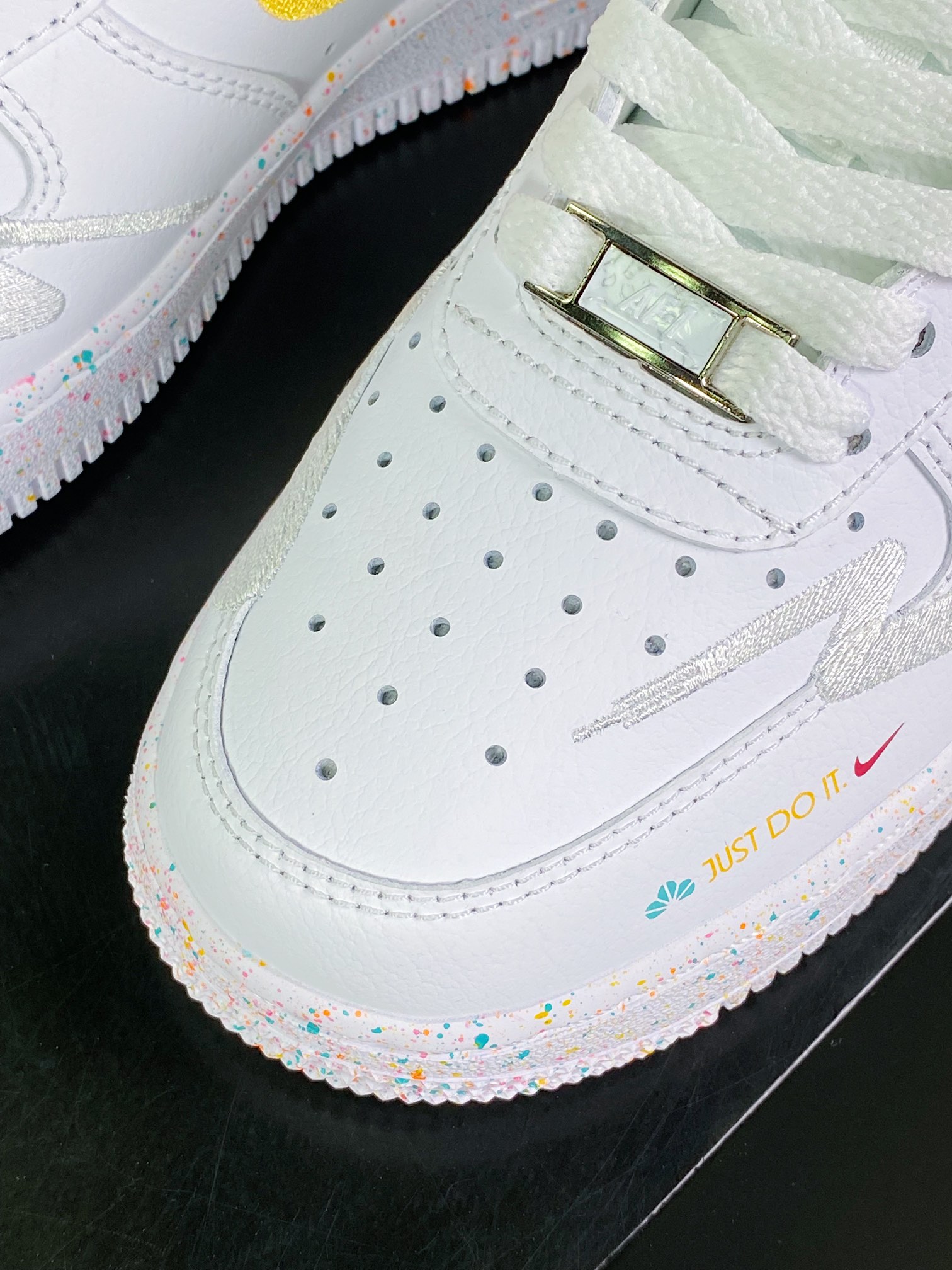 220 Air Force 1'07 Low”Leap High”空军一号经典板鞋“兔年白鸳鸯钩”FD4622-131