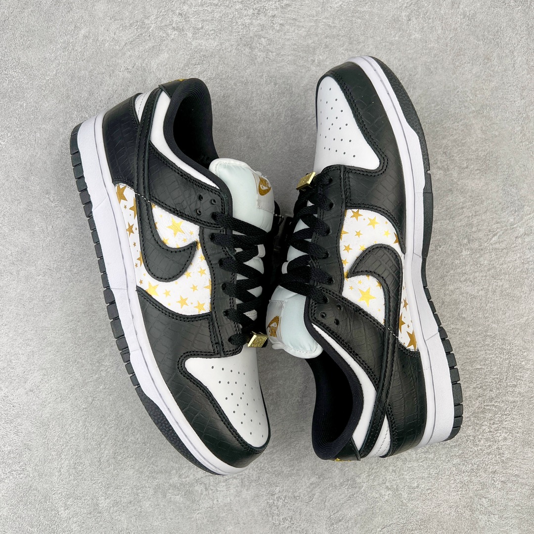 图片[3]-＃AY/GZ纯原福利 Supreme x NK SB Dunk Low 联名白金黑DH3228-102 独家原厂航空铝磨具打磨大底 鞋头坡度极致还原 原盒原配 圈内天花板工艺 原厂冲刀 超高清洁度 全鞋零毛边皮料切割 全套原楦原模倾力打造完美版型 采用原厂百宏鞋带以及原厂百宏织唛舌标 内标可供原厂几率过验 原厂中底布黄色点胶 原厂中底布拉帮走线遵循公司 尺码对应库存‼️-选品中心