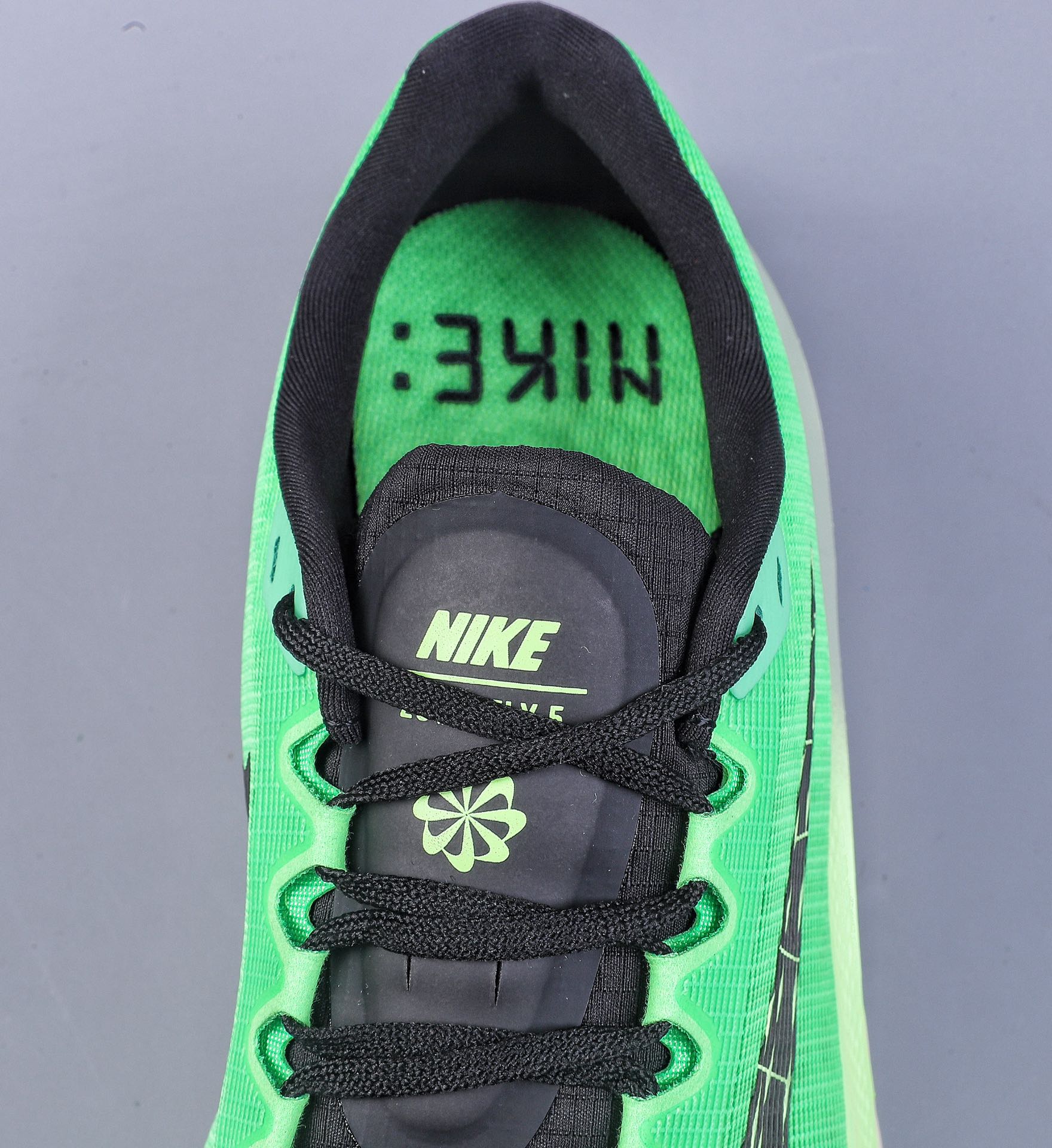 180 Nike Zoom Fly 5 耐克超弹轻盈跑步鞋 DZ4783-304