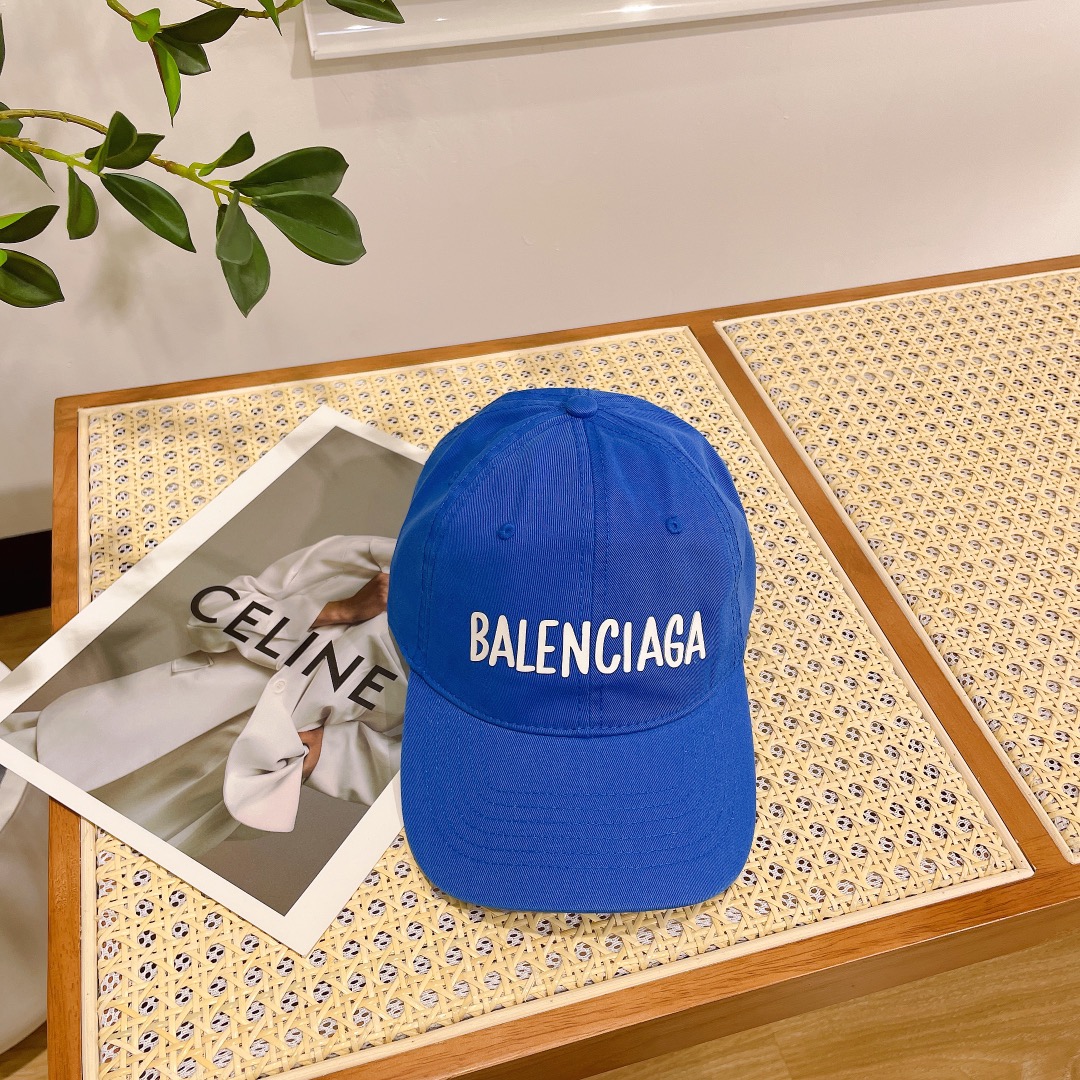 Plwes巴黎世家Balenciaga，设计师小众品牌立体浮雕棒球帽，定制立体logo，男女同款