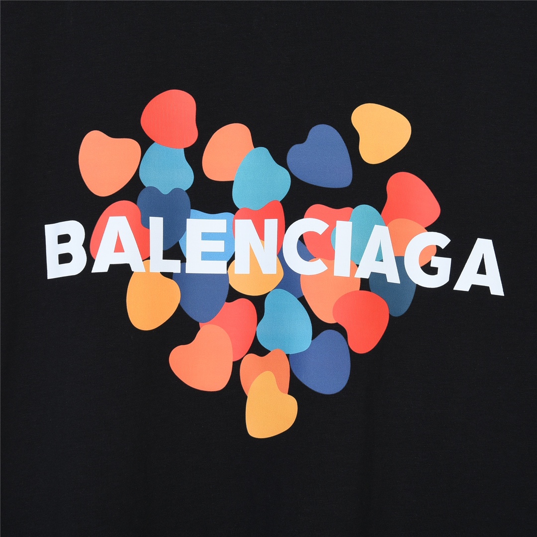 上新170 Balenciaga 巴黎世家23ss春夏新款彩绘爱心字母短袖