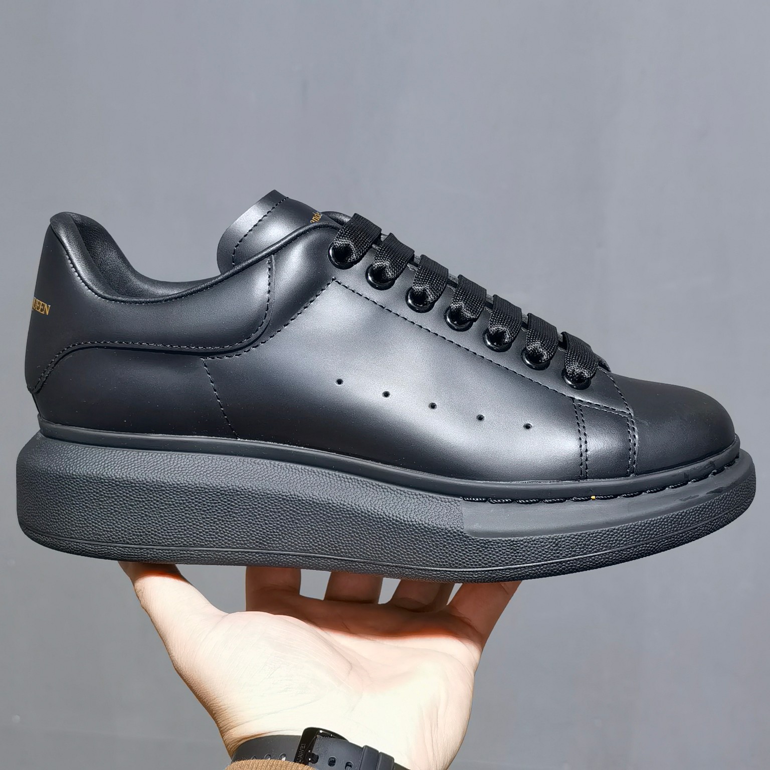 麦昆全黑鞋码35-45总裁新M版出品