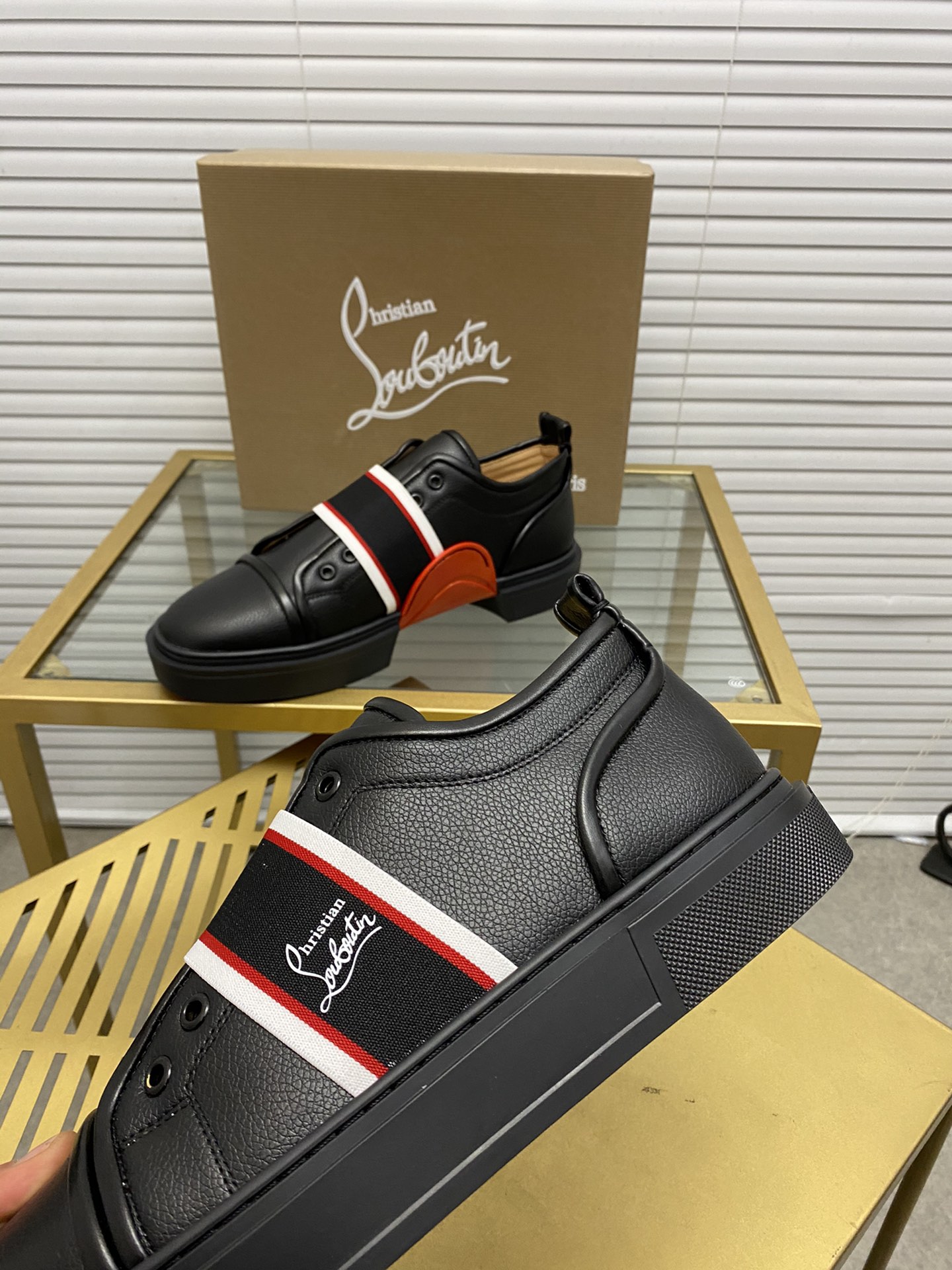 precio de fábrica. christian louboutin (CL zapatos inferiores rojos) serie contador, parejas boardsh