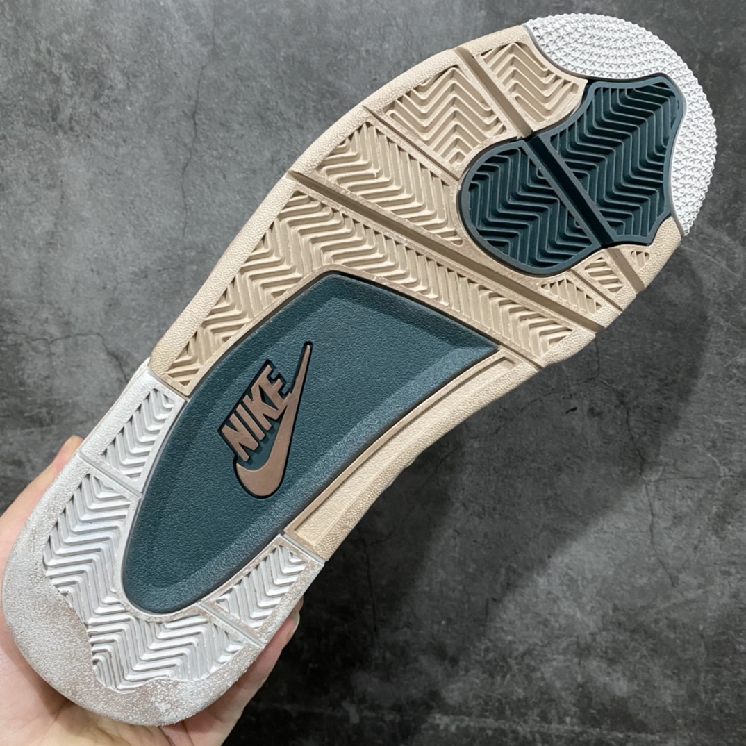 图片[9]-Air Jordan 4 Retro Custom\”Snorlax\”AJ4代中帮复古休闲运动文化篮球鞋“灰蓝卡比兽”MNJDLS-731n设计师打造 Air Jordan 4 全新「卡比兽 Snorlax」主题定制配色，超人气 Pokémon 与经典鞋型的梦幻合体。 继先前的「弗利萨 Frieza」定制 Nike Dunk Low 后，球鞋定制设计师 Andrew Chiou 再度带来新作，今回以超人气 Pokémon「卡比兽 Snorlax」为主题打造全新 Air Jordan 4。 全鞋设计上主要分为上下部分，分别是对应卡比兽的蓝、米白肤色，脚掌处的深棕色则于中底位置呈现，整体完成度之高令人惊艳，即便不是专为卡比兽而生，此配色作为市售款想来也会具有极高人气  尺码：36 36.5 37.5 38 38.5 39 40 40.5 41 42 42.5 43 44 44.5 45 45.5 46 47.5-莆田鞋批发中心