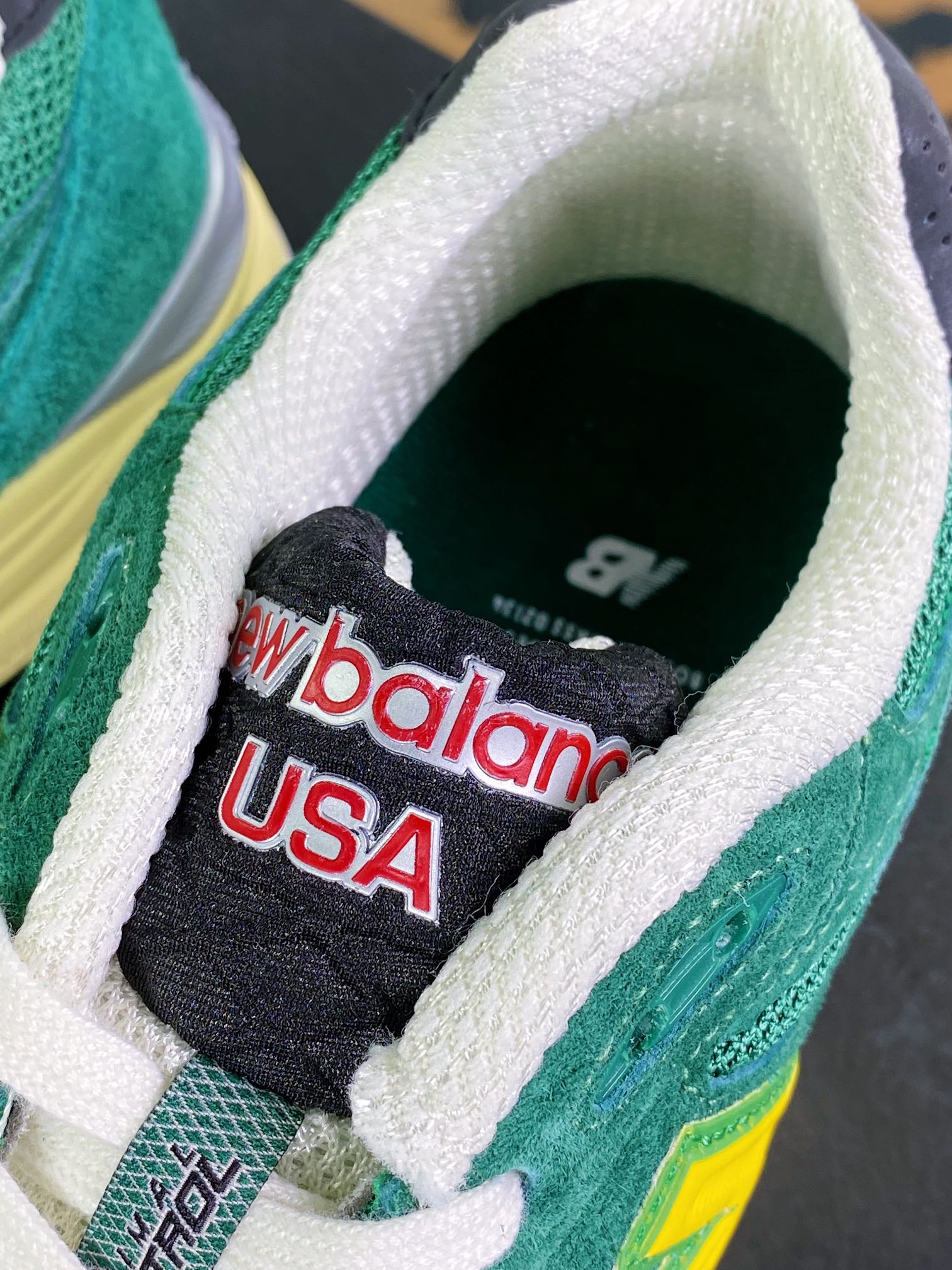 NBNew Balance Made in USA M990V3 ”Green Yellow” third generation series low-cut running shoes ”Oregon Green Yellow” M990GG3