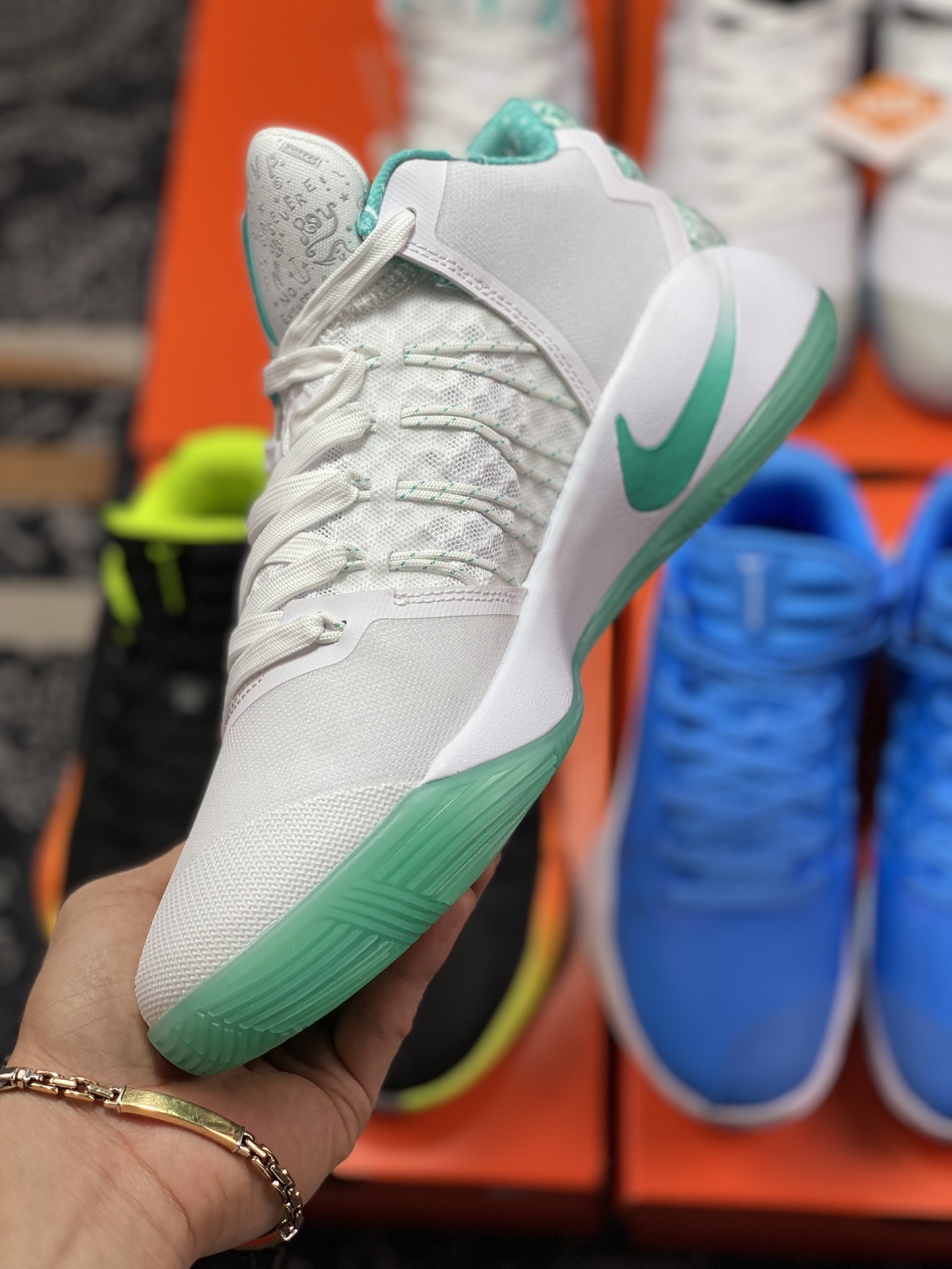 320 Nike Hyperdunk HD2016 Low 实战篮球鞋 869484-999
