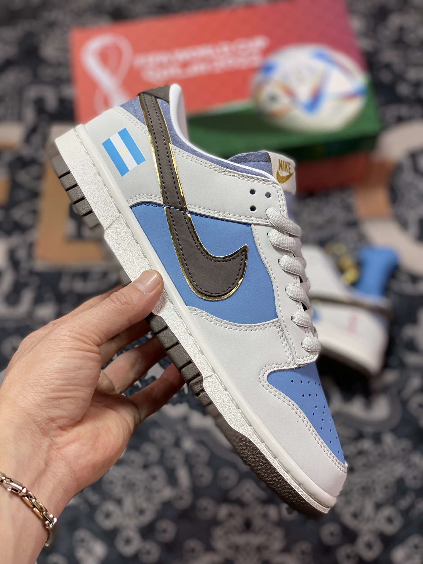 360 Nike SB Dunk Low”FIFA World Cup Qatar 2022”扣篮板鞋“阿根廷灰蓝深棕金球边”AT2022-688