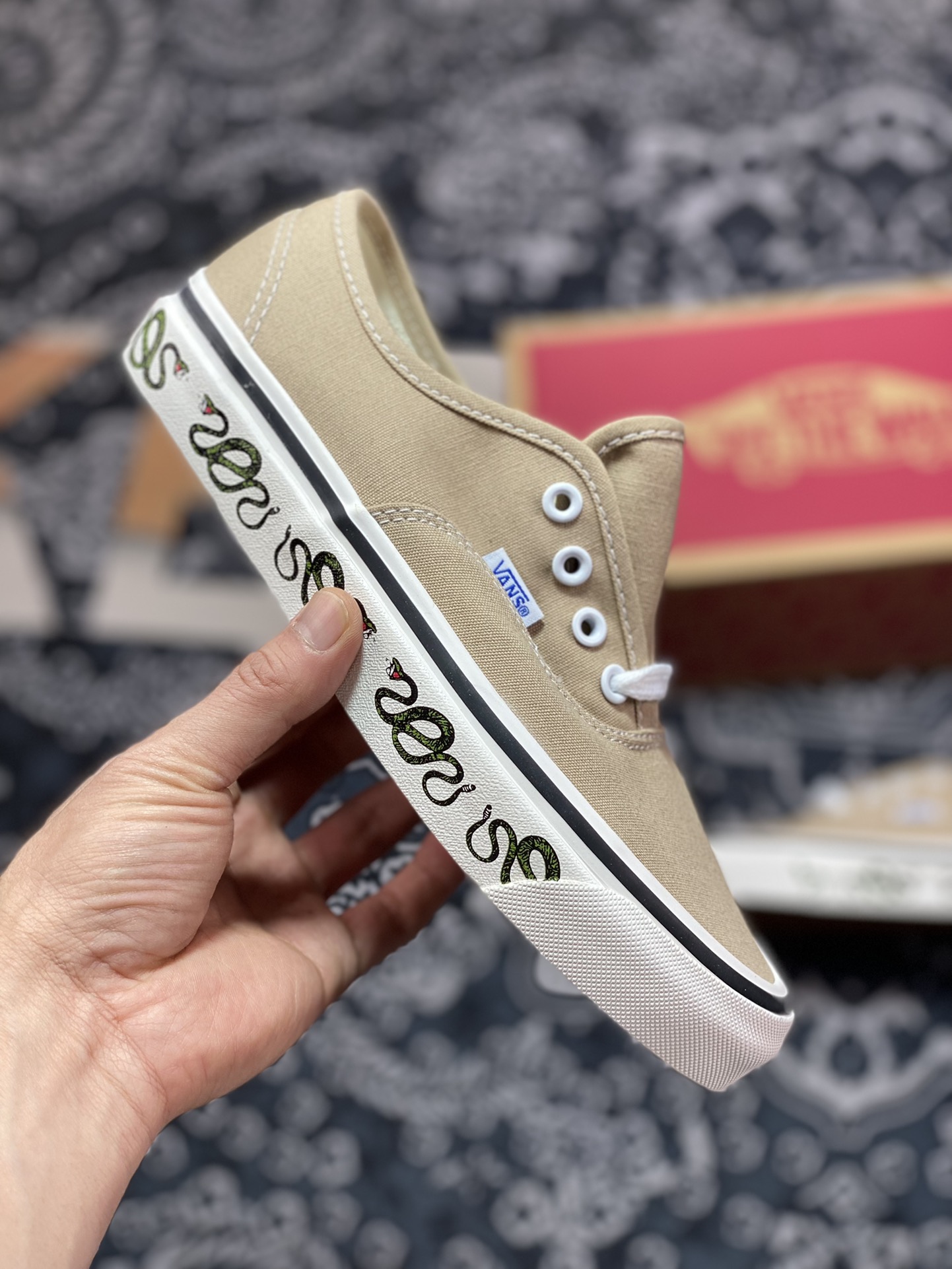 Vans Authentic 44 DX Anaheim retro khaki canvas shoes