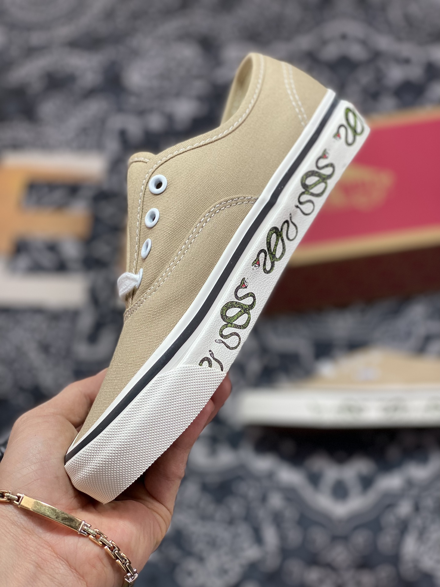 Vans Authentic 44 DX Anaheim retro khaki canvas shoes