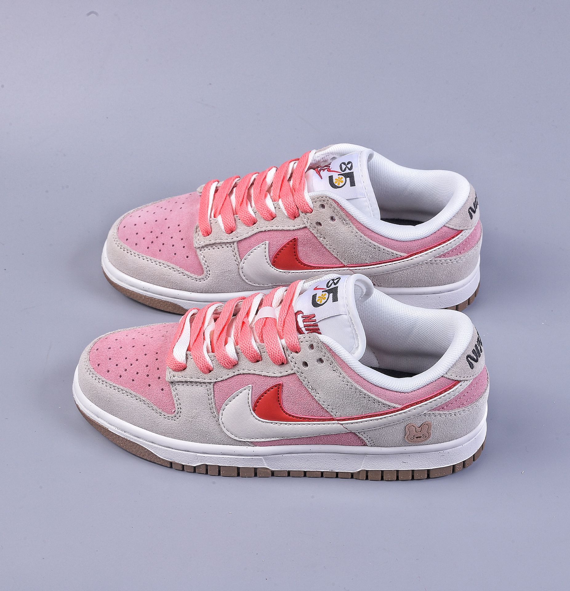 280 兔年限定 Nike Dunk Low SE ”85” 灰红粉双钩 DO9457-100
