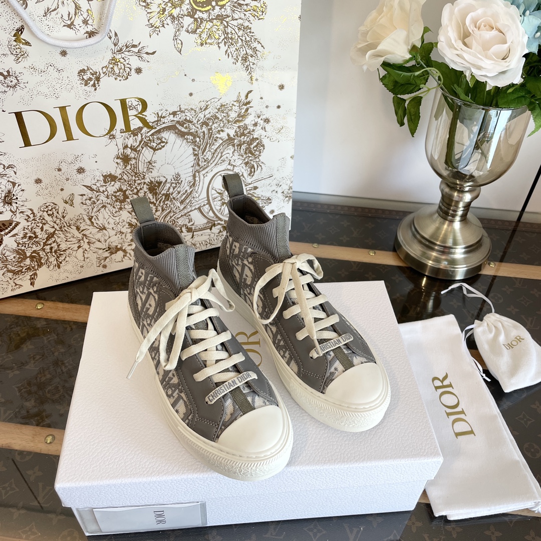 Dior 2023 モノグラム刺繍 厚底 増高 キャンバス 白スニーカー ドイツ輸入 3D刺繍 5cm 隠し増高 大手トップクラス