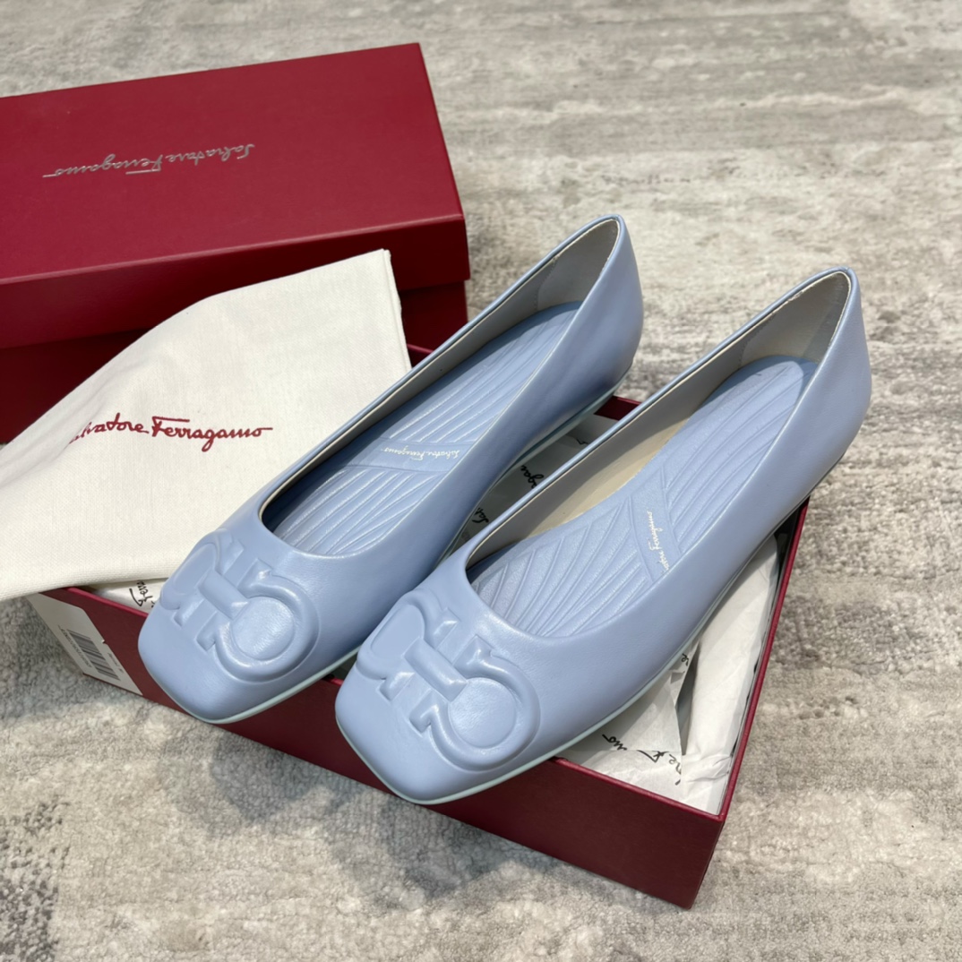 [Ferragamo Women