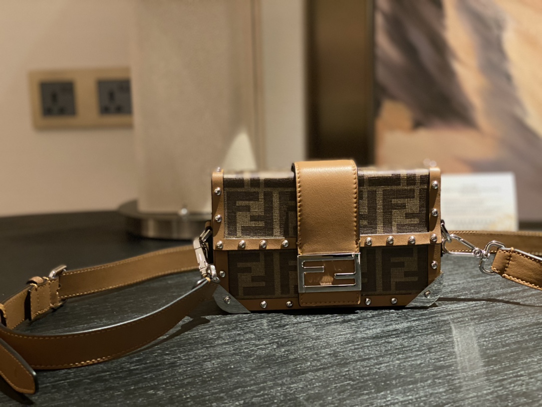 Fendi Details: