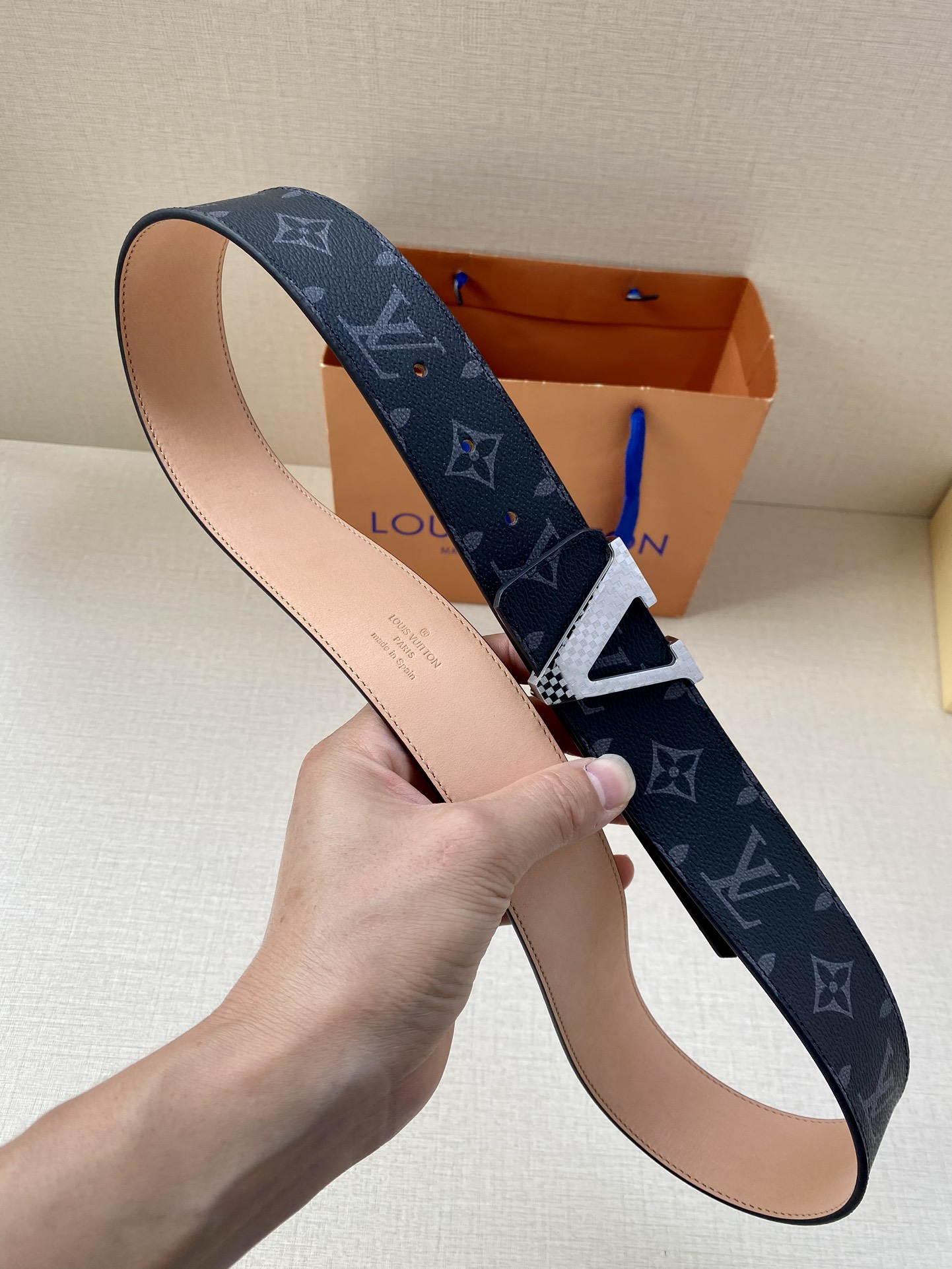 LVMirror3.4宽双面腰带以摩