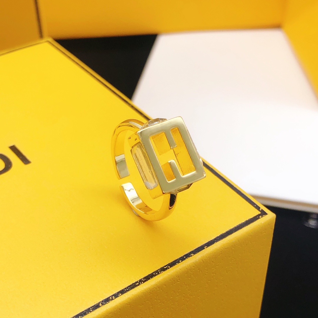 Número FDJZ0004 Fendi anillo cuadrado FF con diamantes