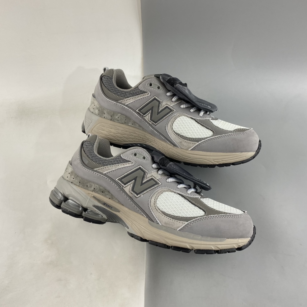 P260 New Balance 2002系列 复古休闲跑步鞋 M2002RVC