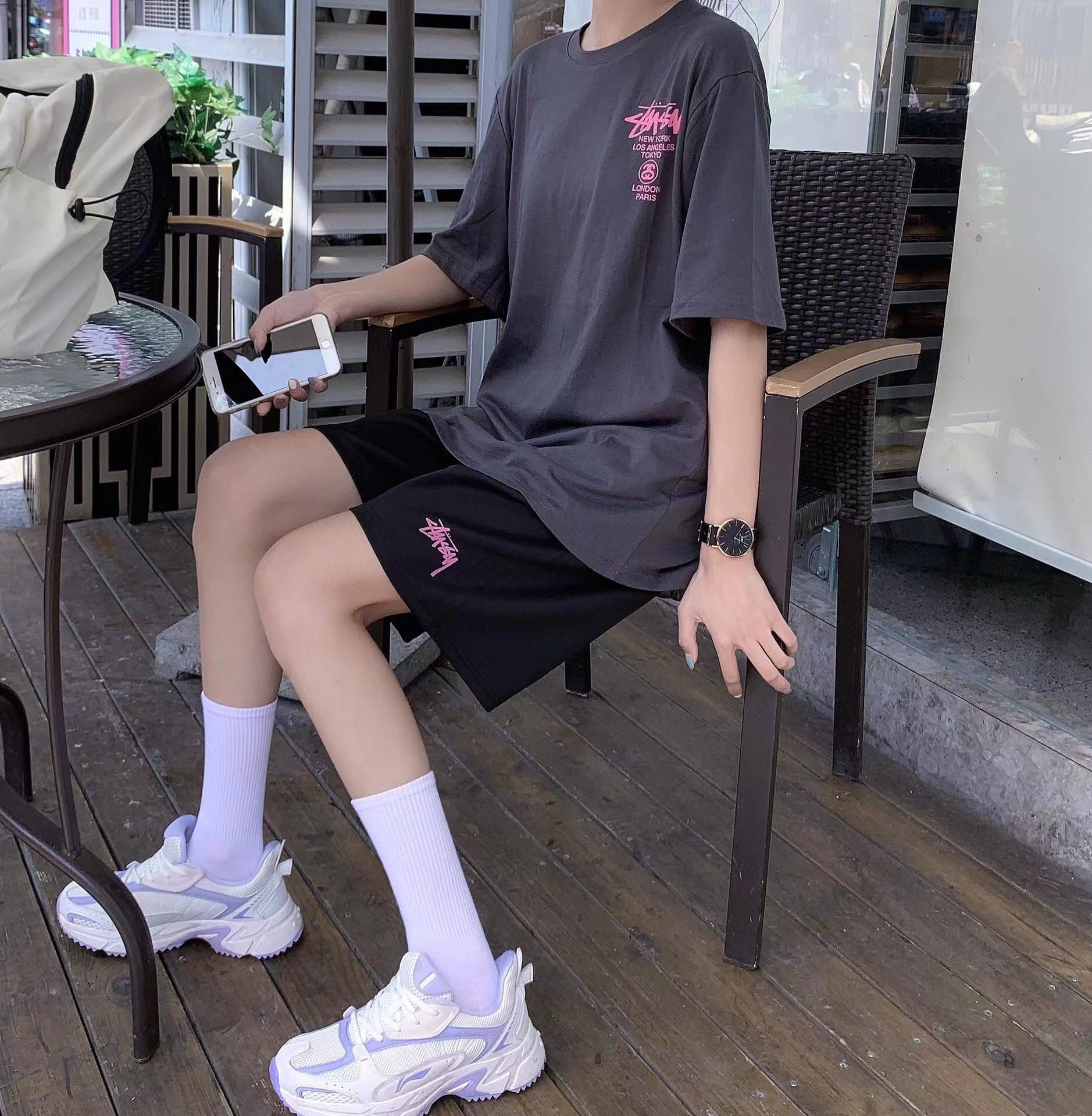 Stussy Red Grey Suit: Hip-Hop Style with Comfortable Cotton Fabric & Adjustable Sizes - 图片 2